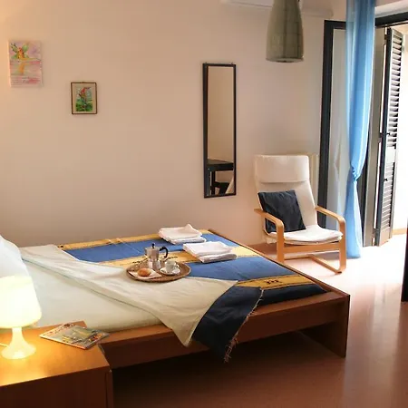 Casa Di Marco Bed and Breakfast 3*